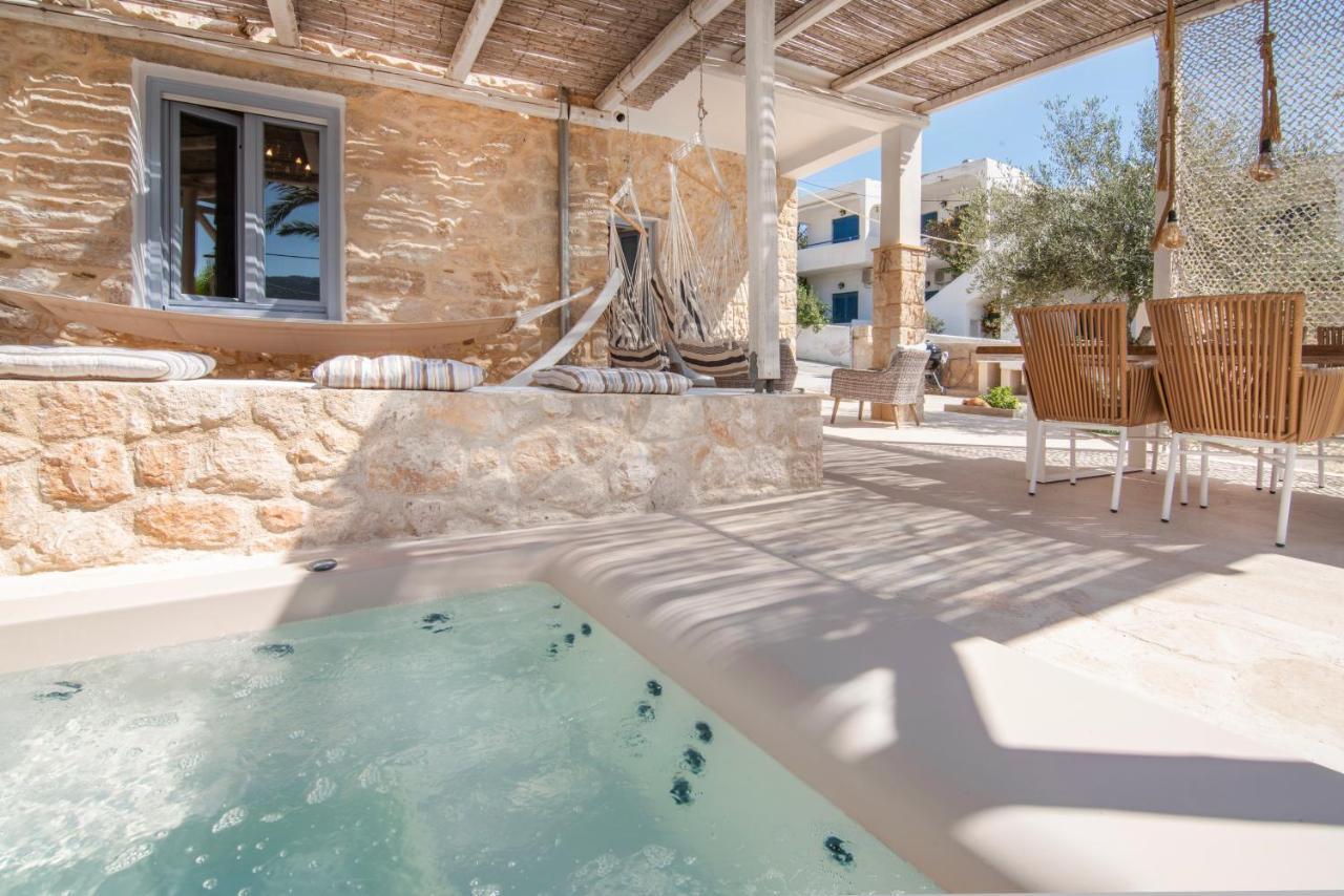 Terra E Sole Spa Suite Aegina Vathi  Ngoại thất bức ảnh